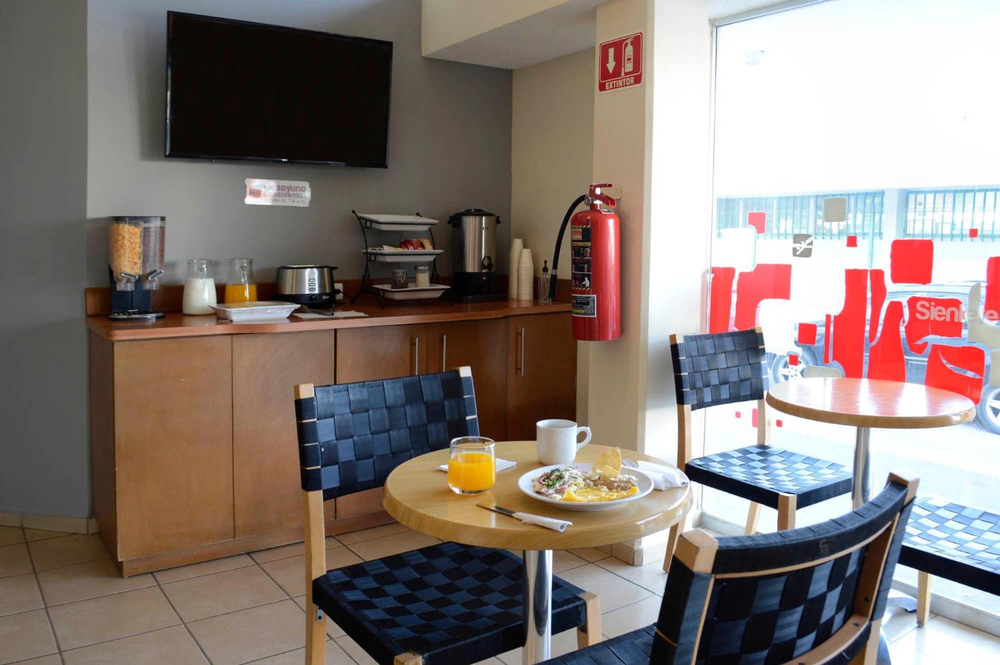 Hotel Mateos 1215 Λεόν Εξωτερικό φωτογραφία
