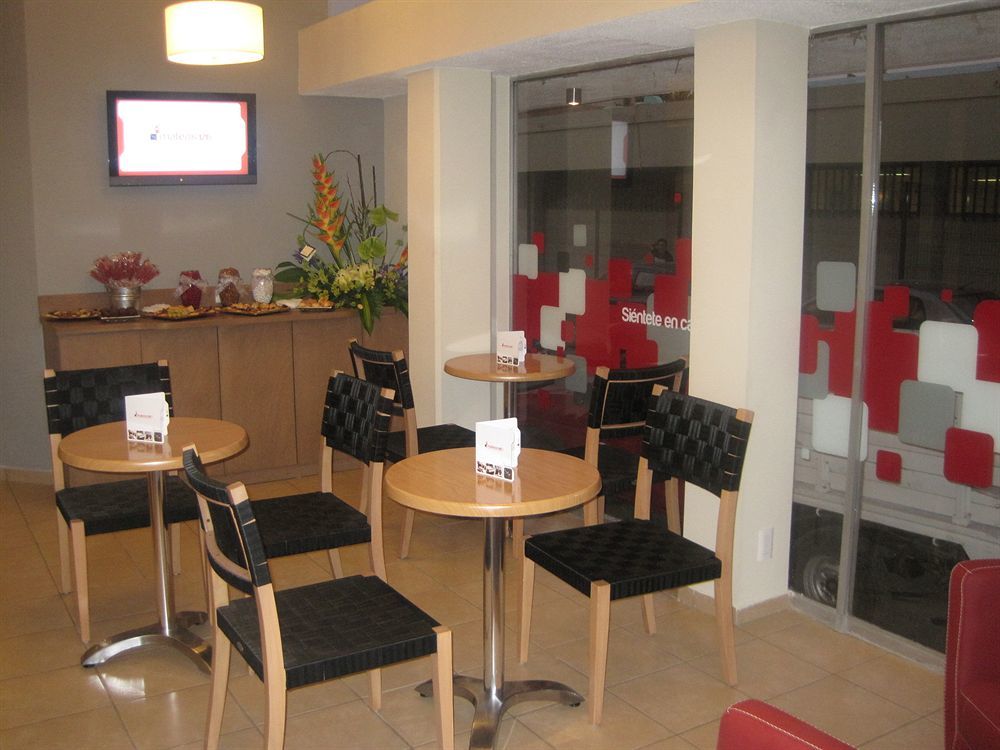 Hotel Mateos 1215 Λεόν Εξωτερικό φωτογραφία