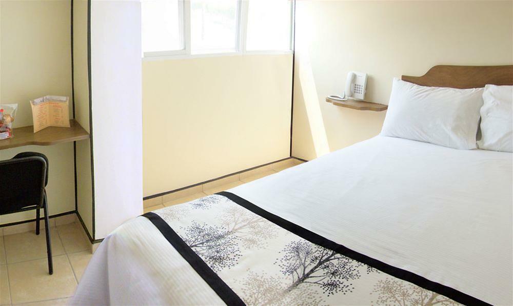 Hotel Mateos 1215 Λεόν Εξωτερικό φωτογραφία